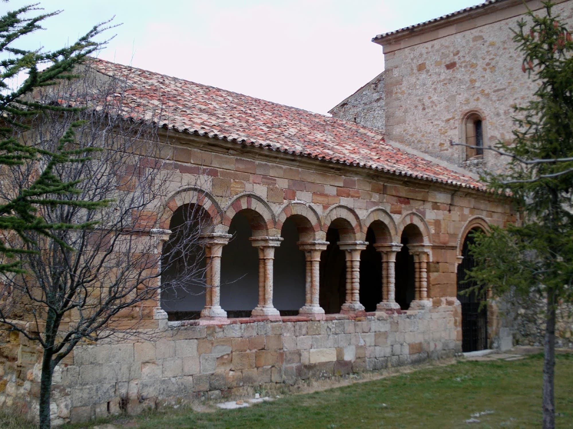 Detalle de la iglesia de San Bartolomé de Atienza
