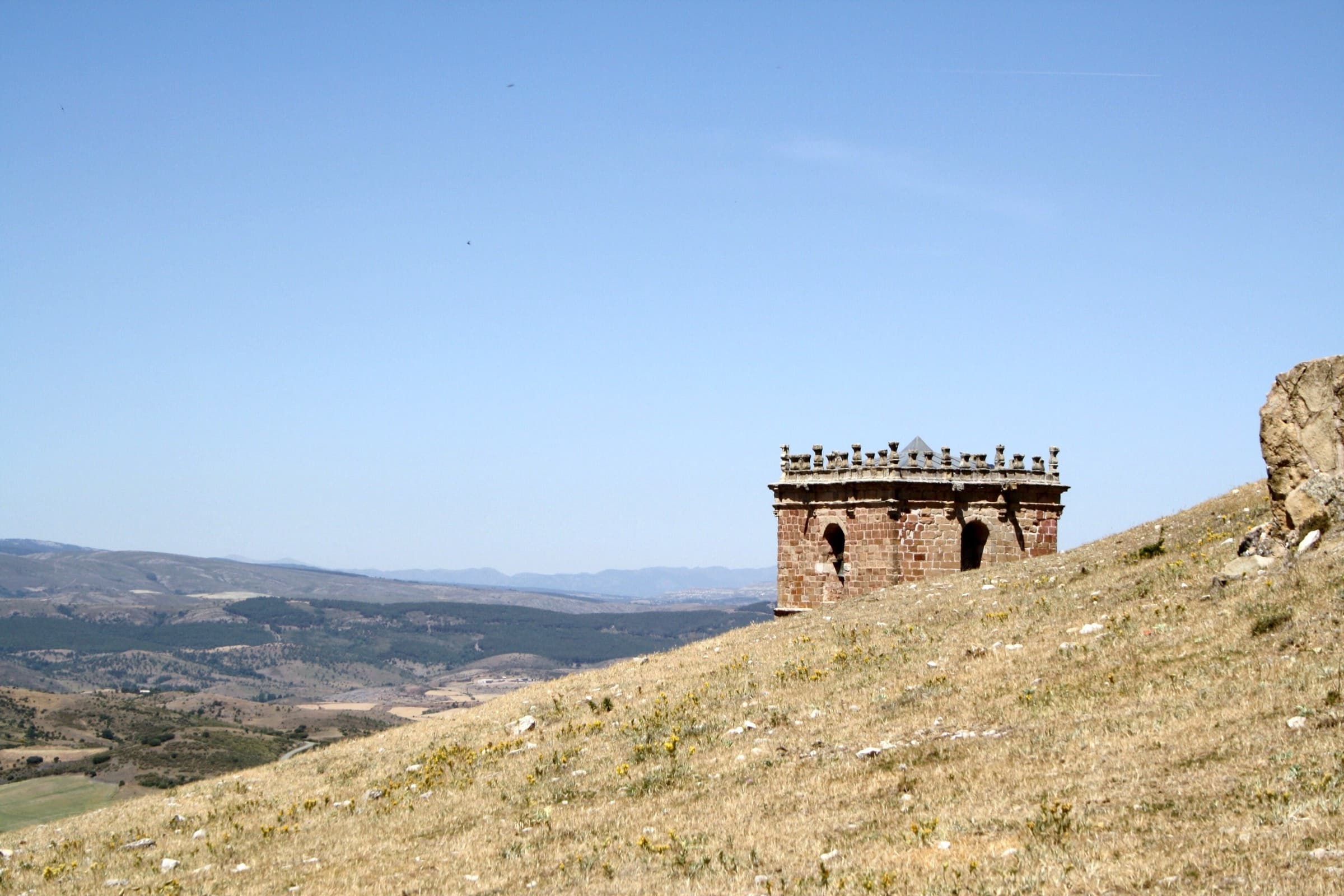 Murallas y torreón de Atienza