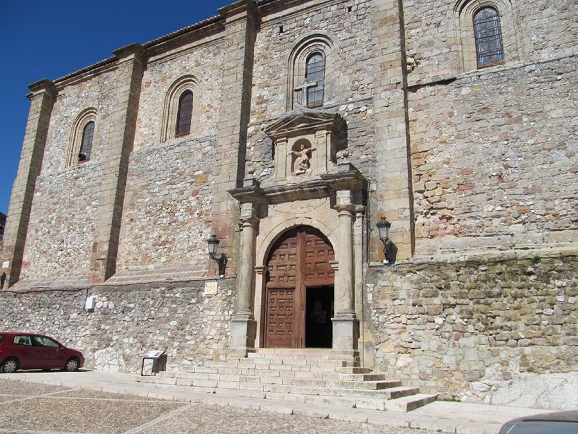 Iglesia de San Juan de Atienza, en la Plaza del Trigo